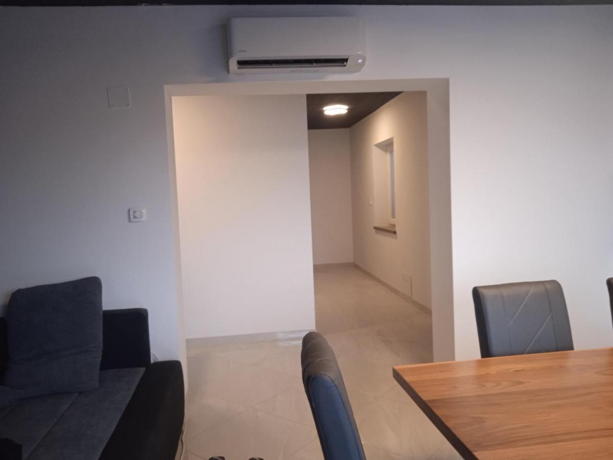 Apartament Anton Povlja  Zewnętrze zdjęcie